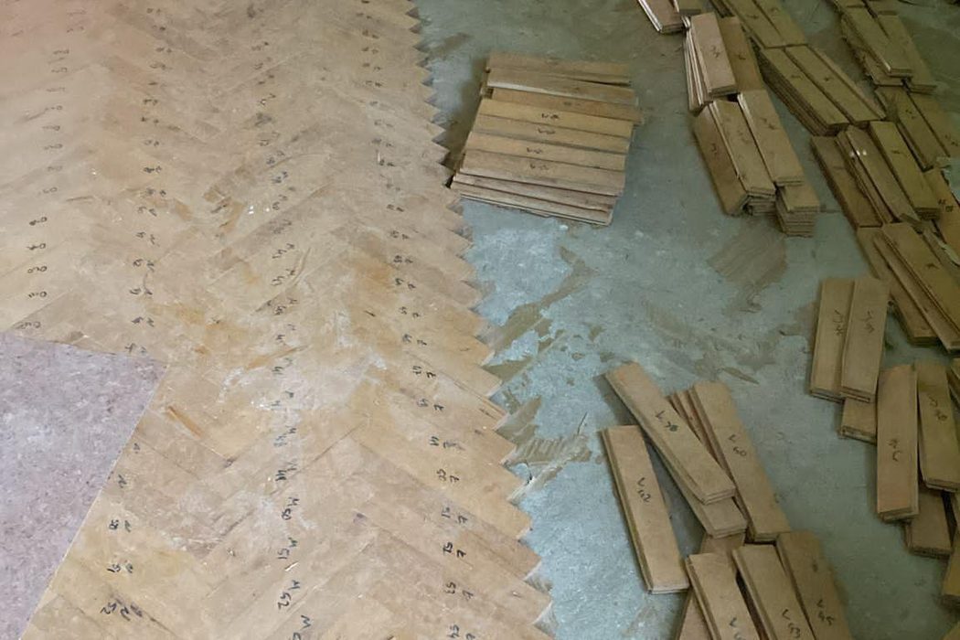 Renowacja parkietu – W trakcie